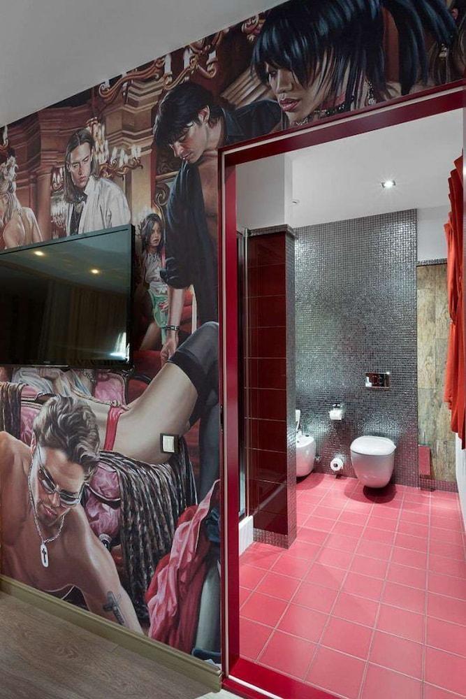 De Gaulle Boutique Hotel Charków Zewnętrze zdjęcie