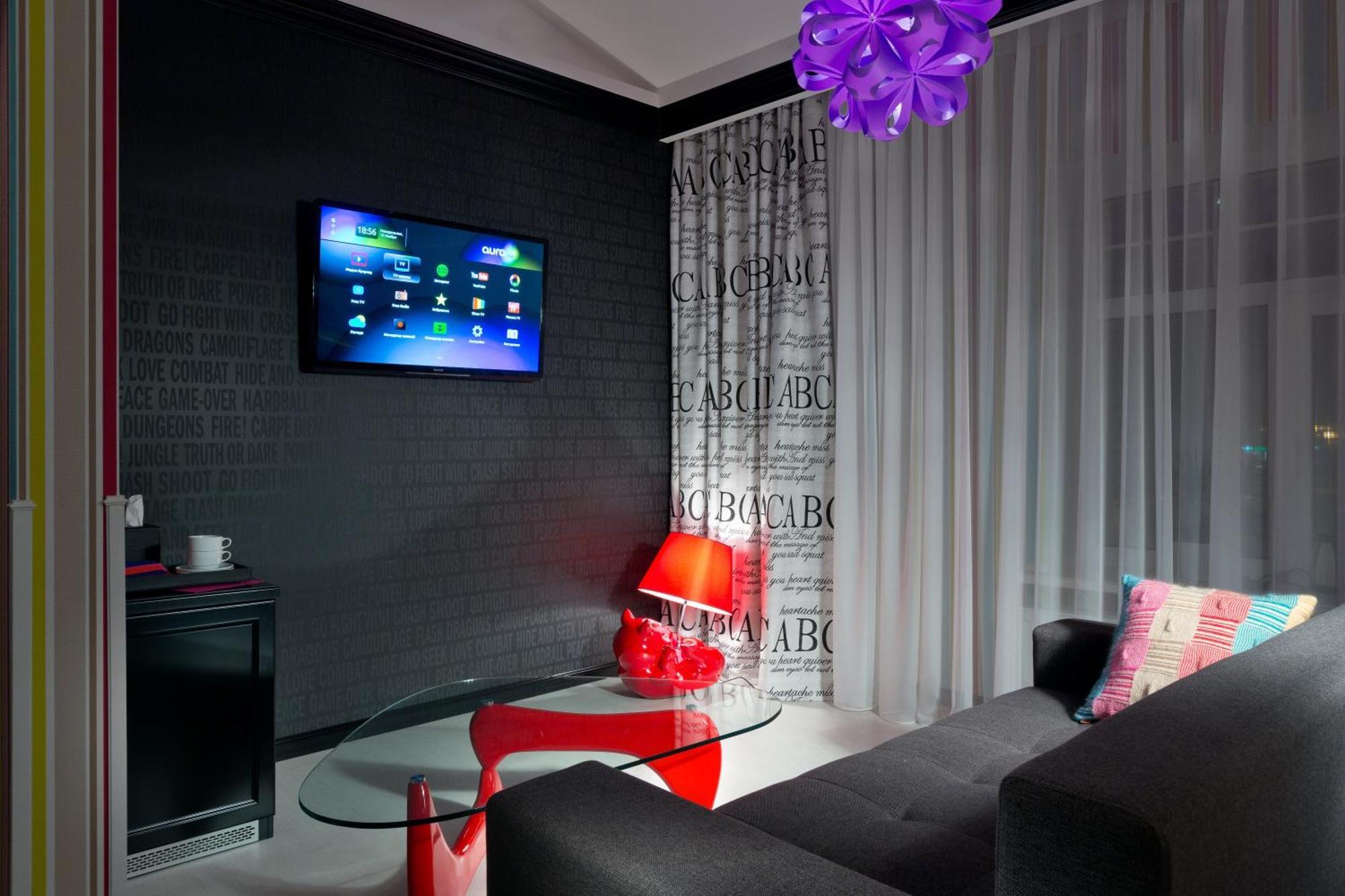 De Gaulle Boutique Hotel Charków Zewnętrze zdjęcie