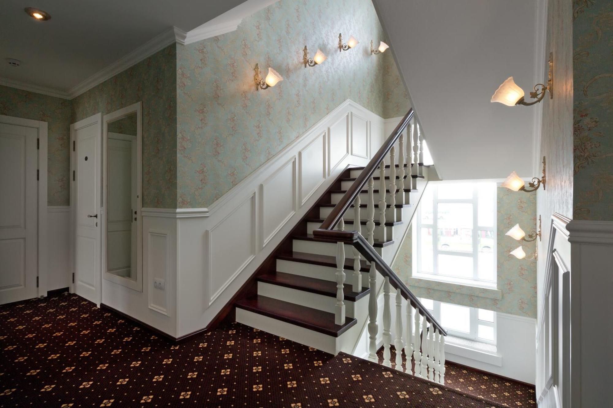De Gaulle Boutique Hotel Charków Zewnętrze zdjęcie