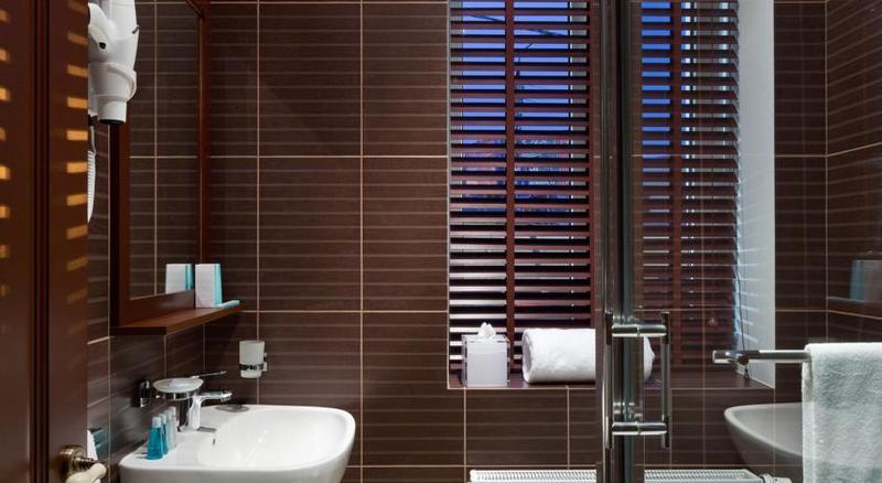 De Gaulle Boutique Hotel Charków Zewnętrze zdjęcie