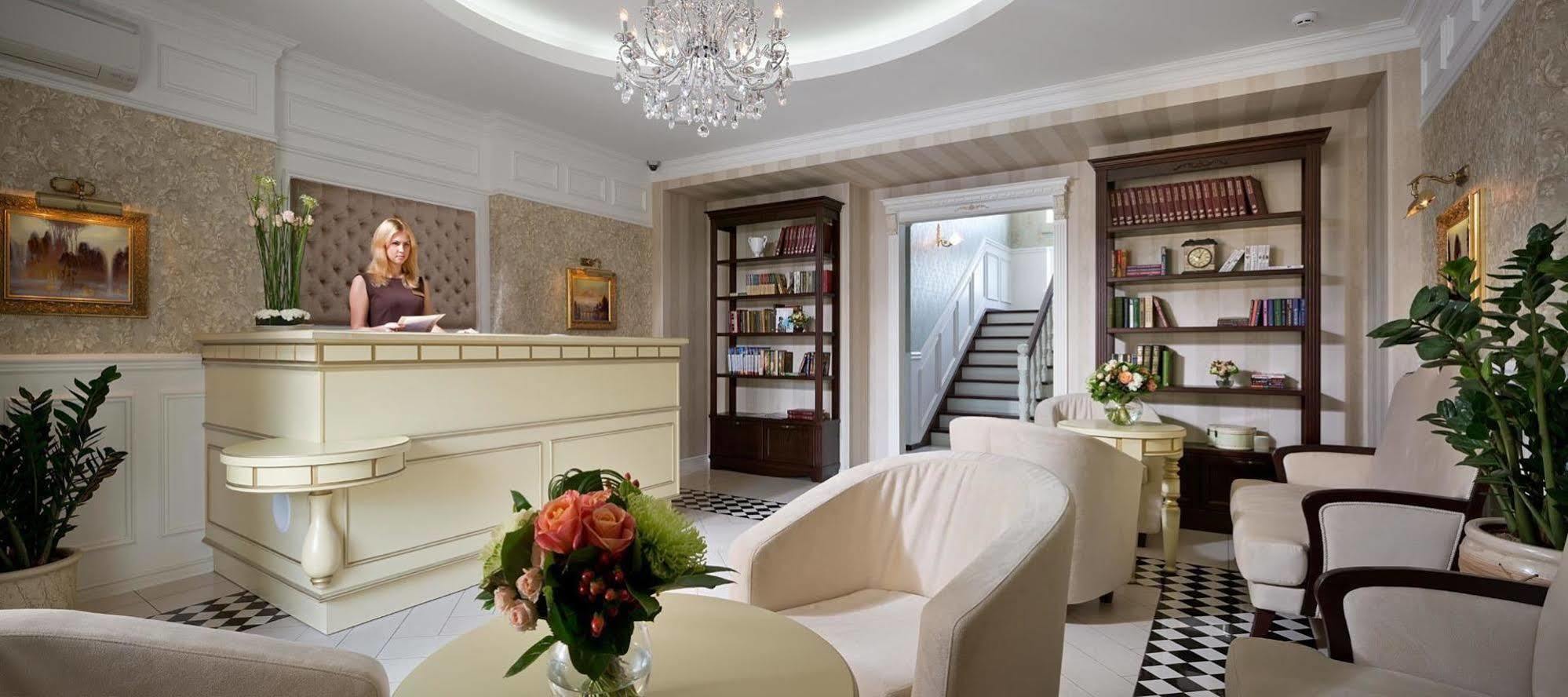 De Gaulle Boutique Hotel Charków Zewnętrze zdjęcie