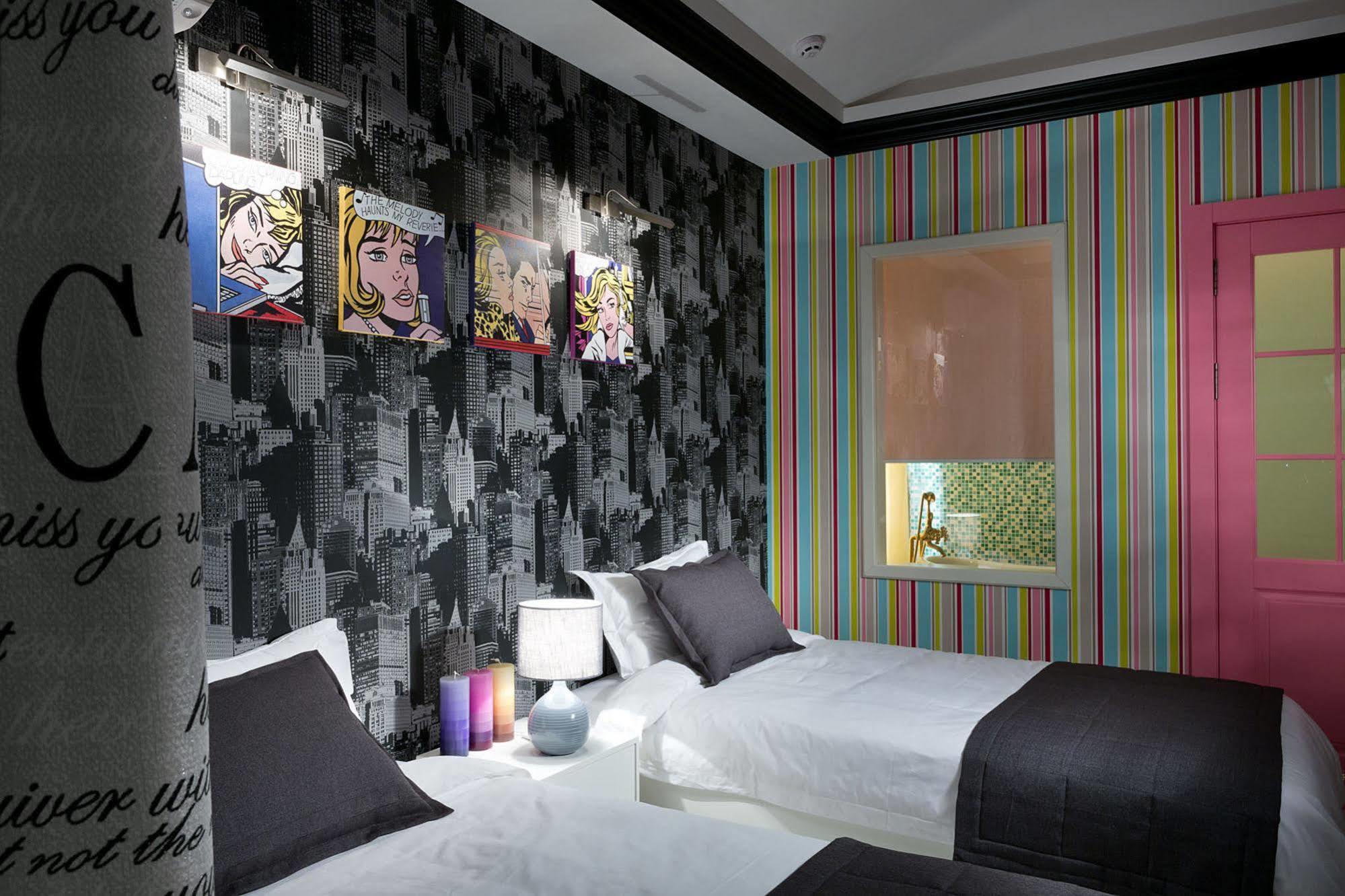 De Gaulle Boutique Hotel Charków Zewnętrze zdjęcie
